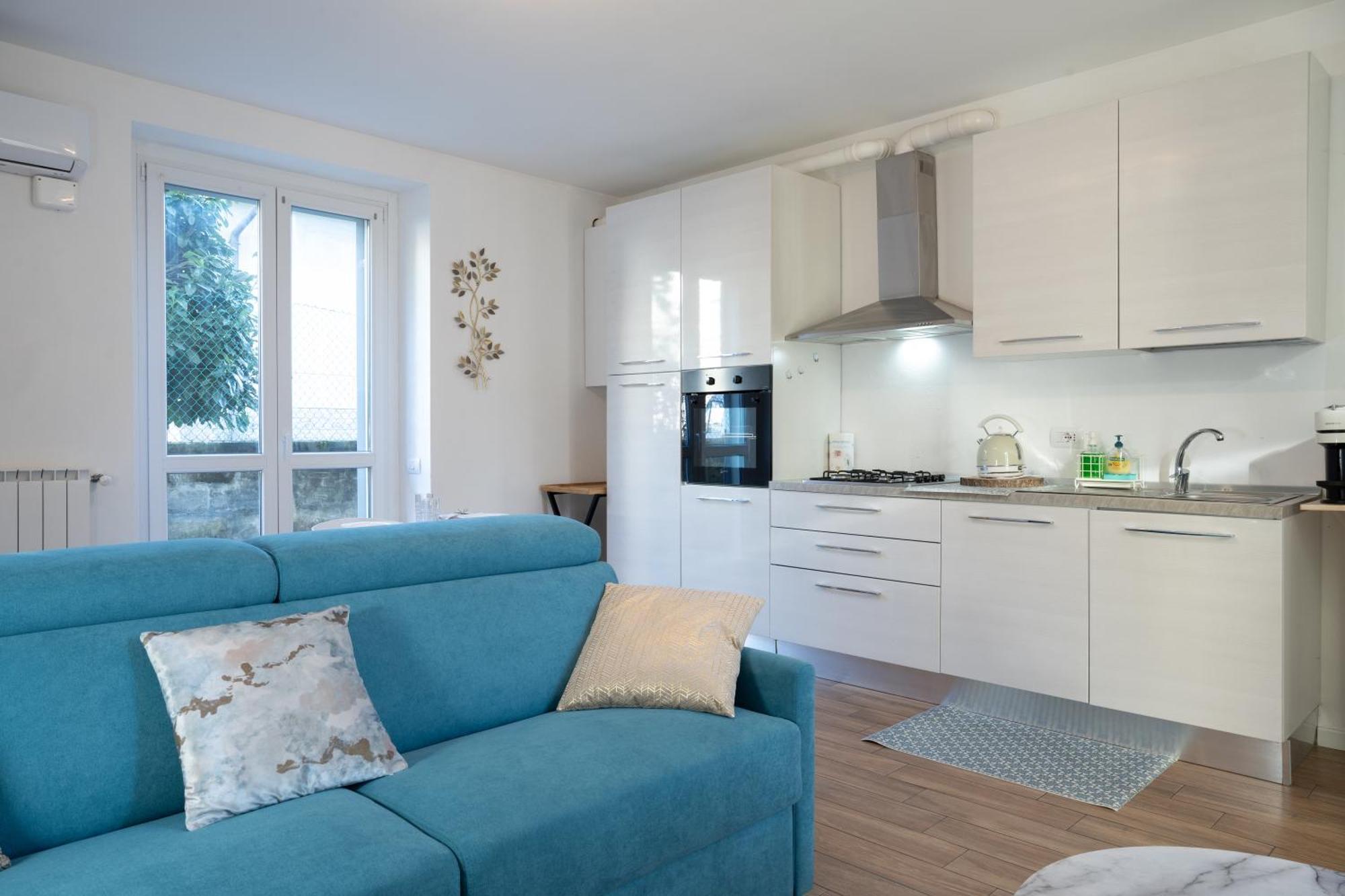 Lora Rose Suite ,Free Parking, Self Check In,2 Como Buitenkant foto